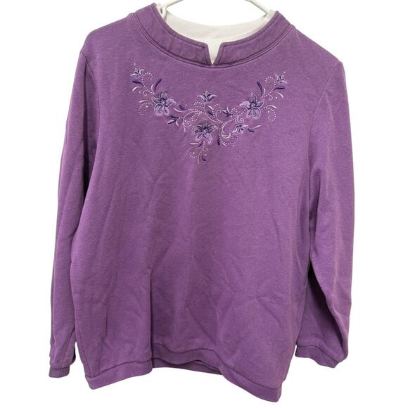 Vintage Tops - 💜 Vintage Floral Embroidered Purple Sweatshirt Pullover USA L Crewneck flower